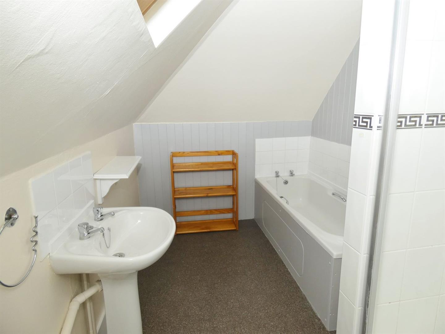 4 Bedroom Apartment. Eversfield Road in Eastbourne, 10